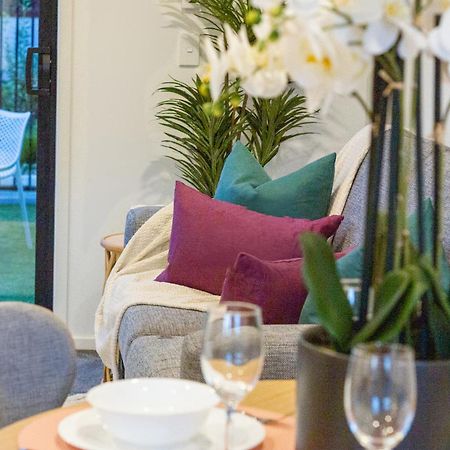 Urban Elegance - 2 Bed, 2 Bath In The Cbd Leilighet Christchurch Eksteriør bilde