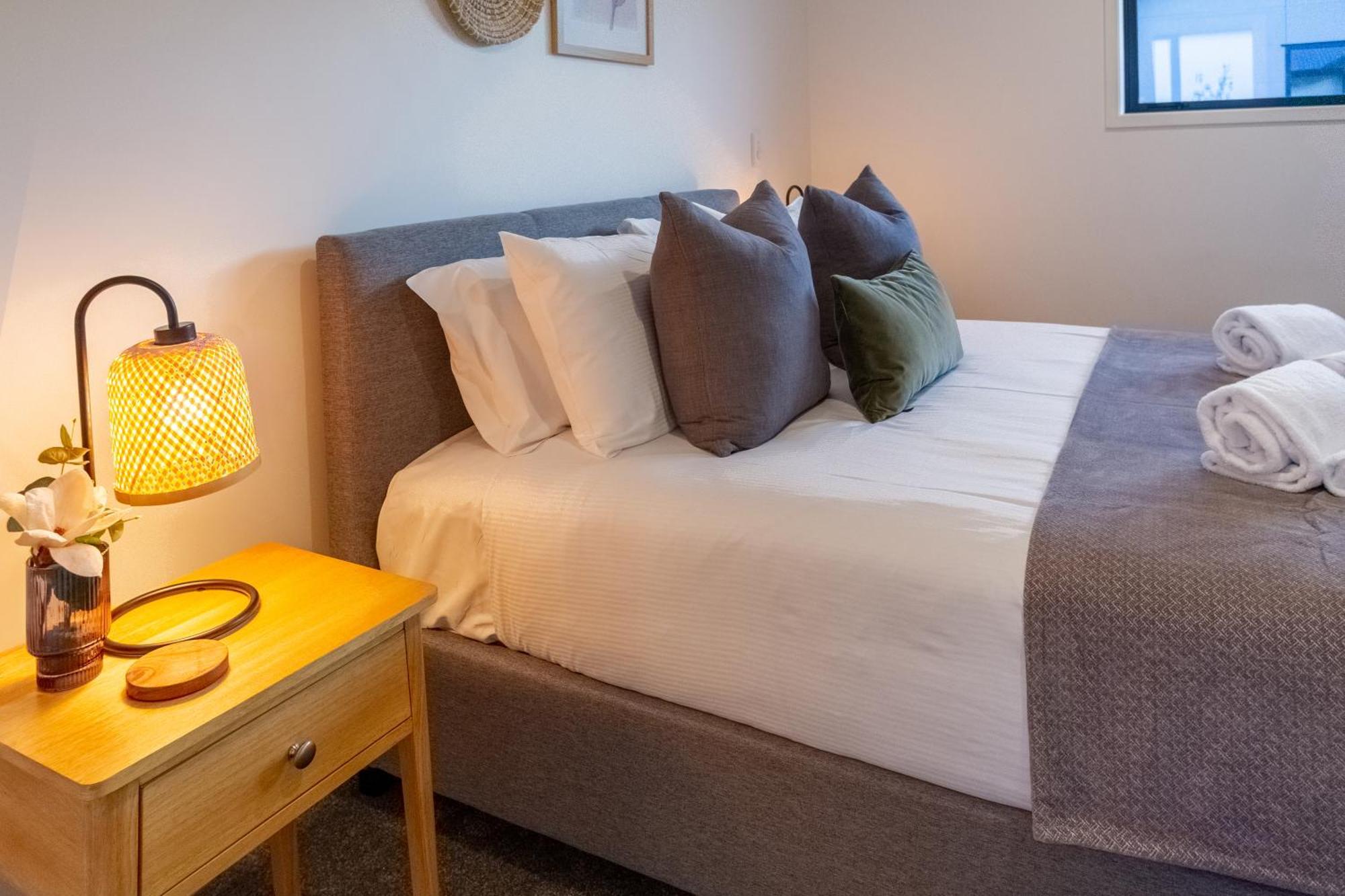 Urban Elegance - 2 Bed, 2 Bath In The Cbd Leilighet Christchurch Eksteriør bilde